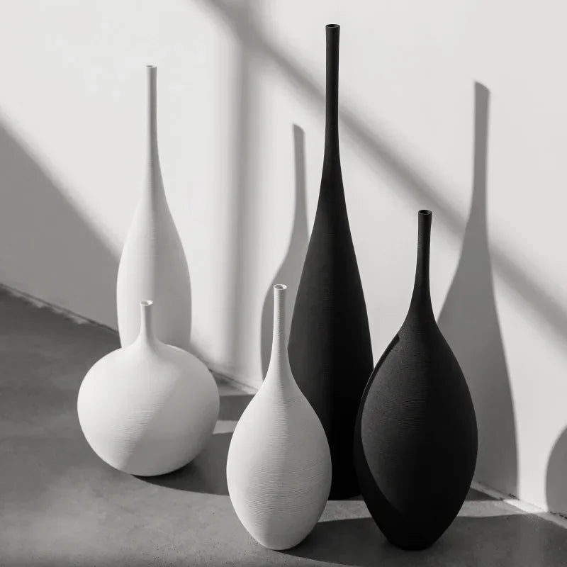 Vaso Zen Artesanal - Arte Minimalista Preto e Branco