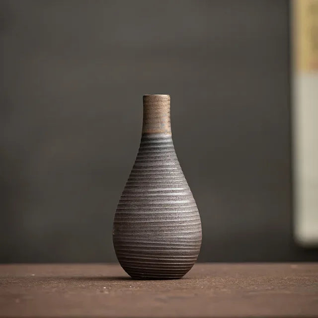 Vaso Cerâmico Elegante - Estilo Clássico Moderno